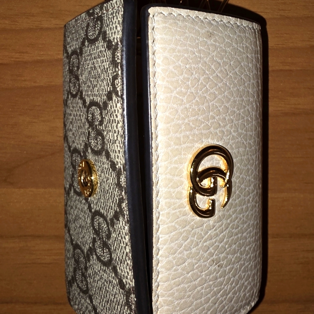 Gucci Key Holder - Picture 3 of 8